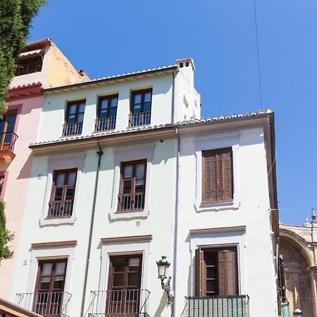 Los Lobos Suites Apartamentos غرناطة المظهر الخارجي الصورة