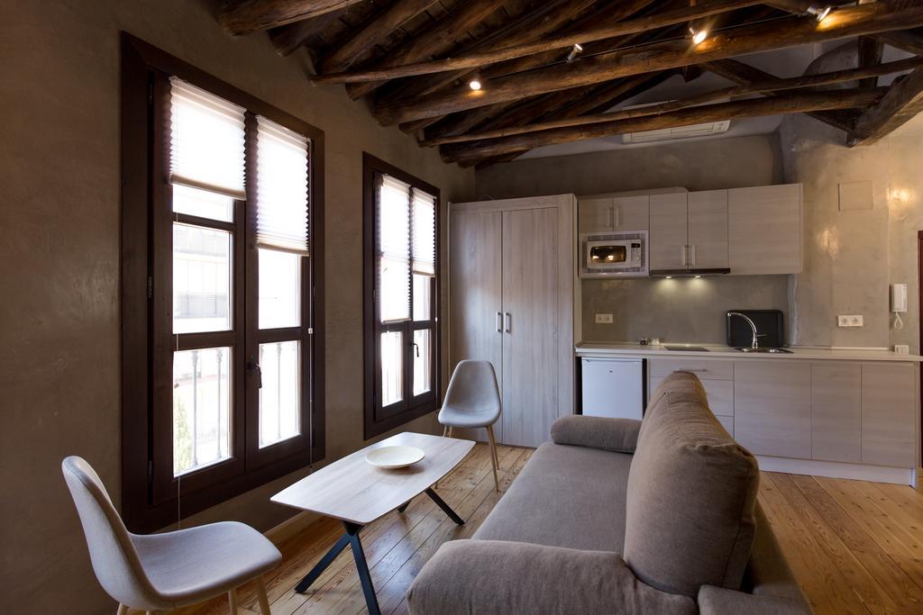 Los Lobos Suites Apartamentos غرناطة المظهر الخارجي الصورة