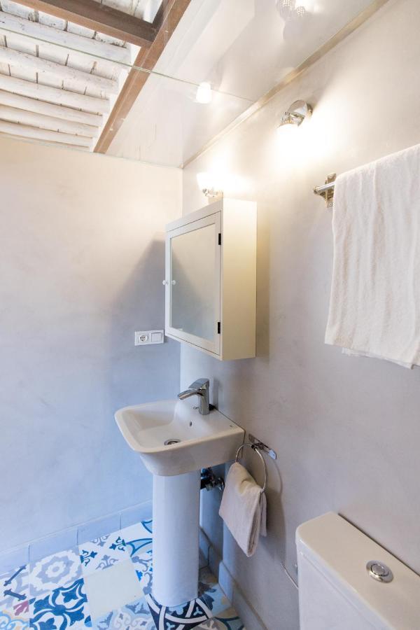 Los Lobos Suites Apartamentos غرناطة المظهر الخارجي الصورة
