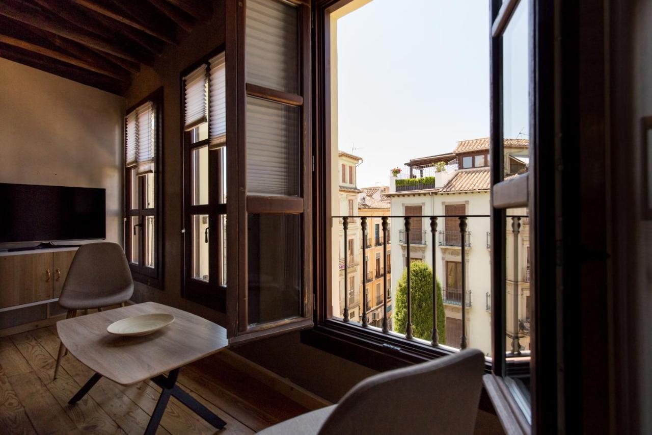 Los Lobos Suites Apartamentos غرناطة المظهر الخارجي الصورة
