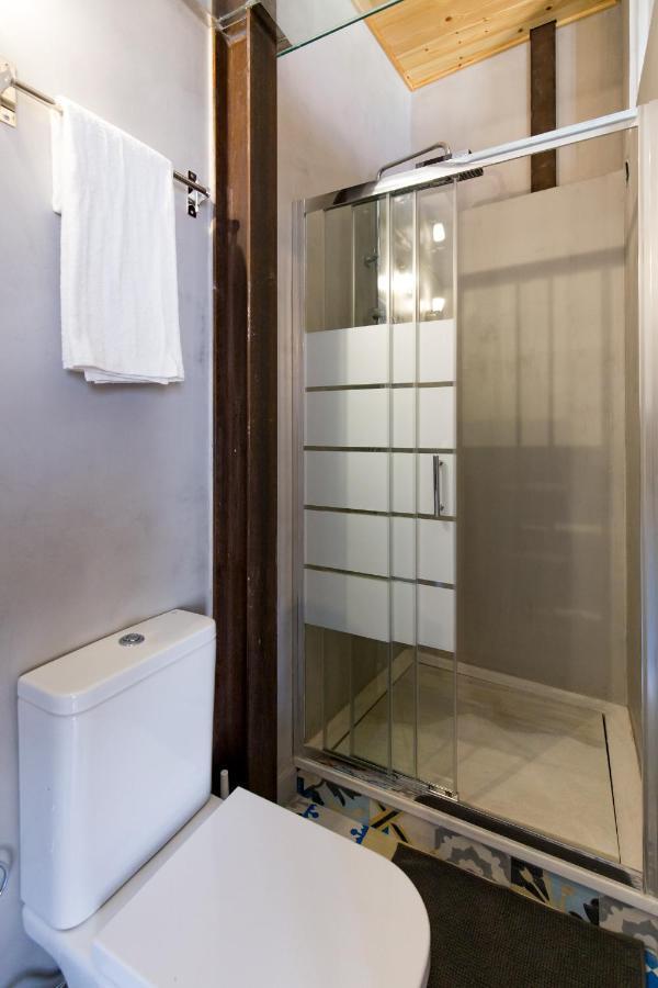 Los Lobos Suites Apartamentos غرناطة المظهر الخارجي الصورة